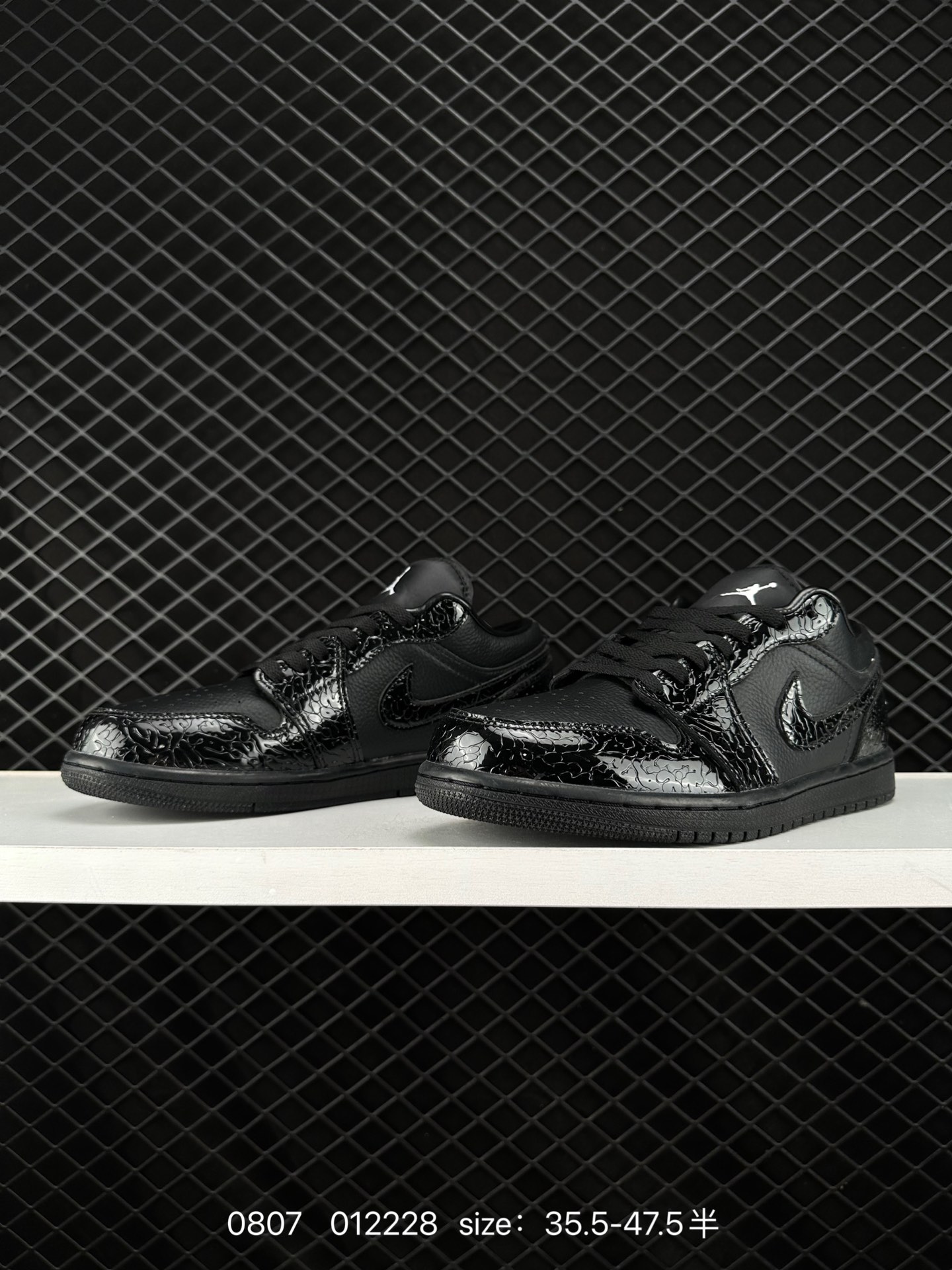 Nike Wmns Air Jordan 1 LOW